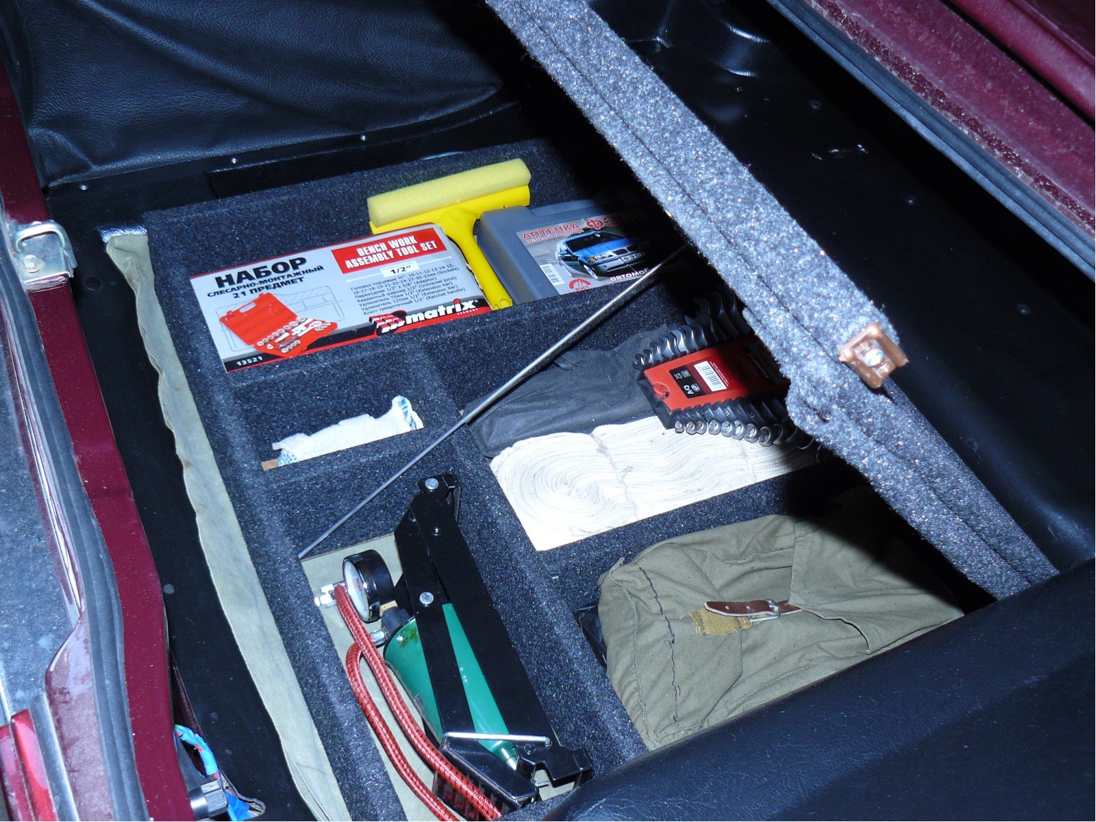 Как установить багажник на крышу автомобиля ВАЗ?